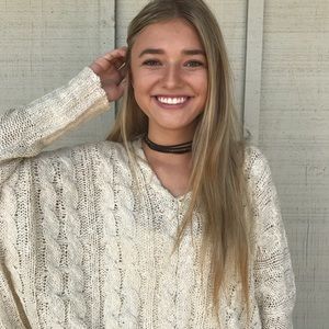 Meet your Posher, Alexis